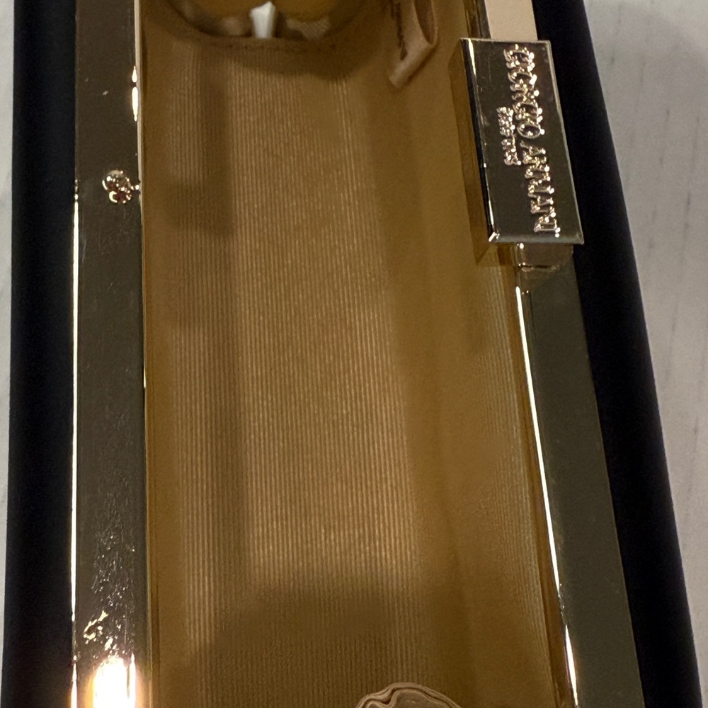 🆕 Giorgio Armani Parfums Black & Gold Clutch Case – Elegant Display Piece 🆕 - Picture 3 of 16